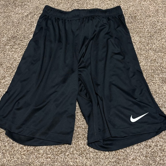 Men’s Nike Shorts - Picture 1 of 2